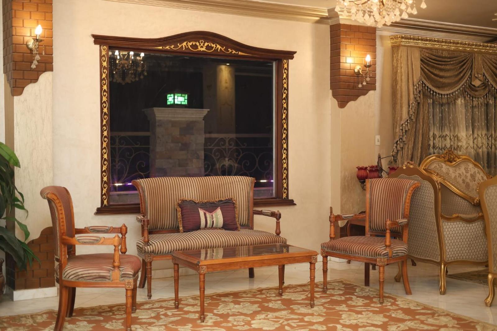 Royal Pyramids Palace Residence Il Il Cairo Esterno foto